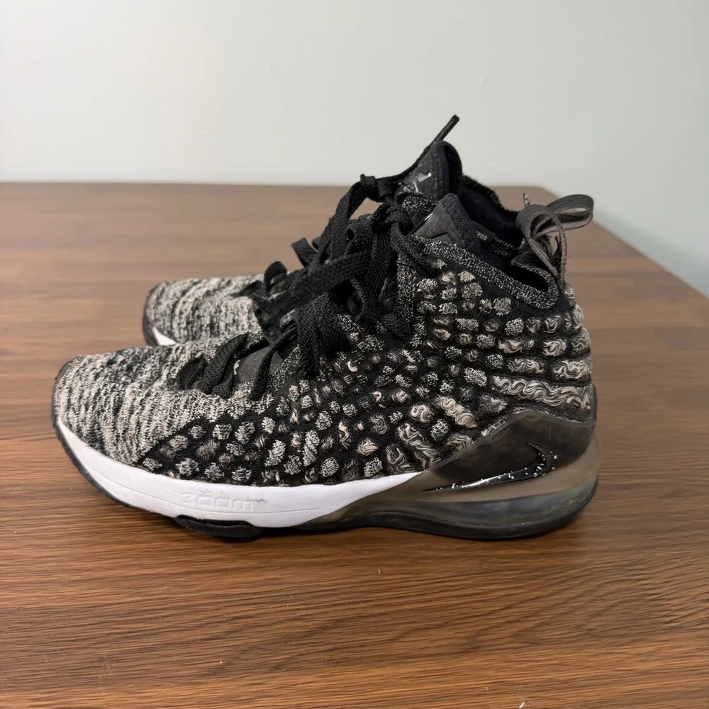 Nike sleek sneakers